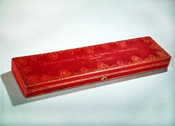 Zwaardkist, gestempeld Manufacture Royale d